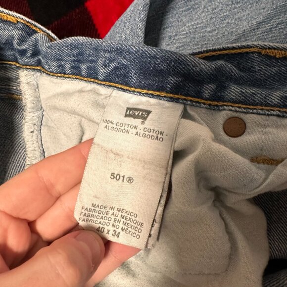 Levi's Jeans Mens 39x33 Blue 501 Medium Wash Ripped Knee Cotton Denim Pants - Picture 8 of 8